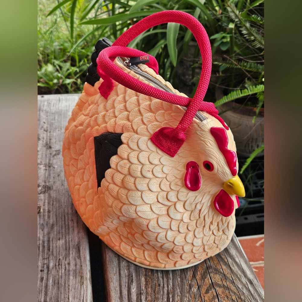 NWOT Novelty Rubber Chicken Purse- The Hen Handbag Kitsch Farmhouse Tote